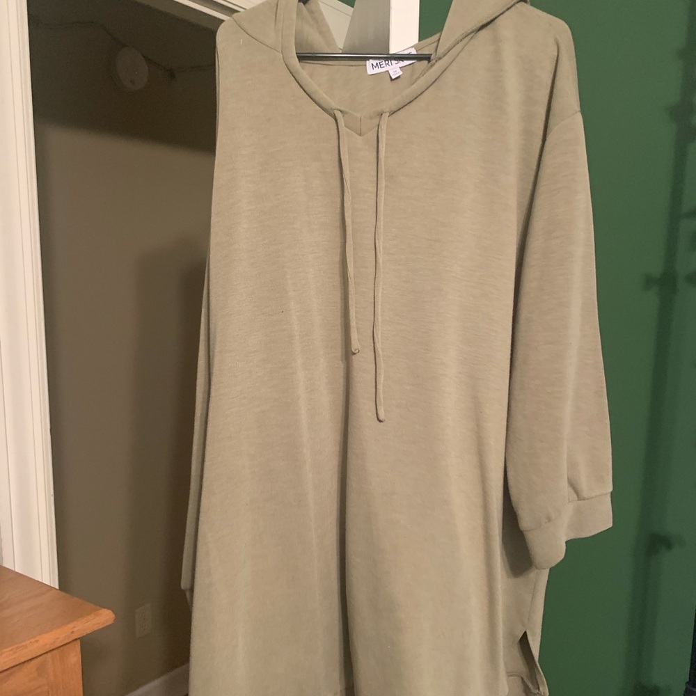 Mari Skye Sweatshirt Dress
